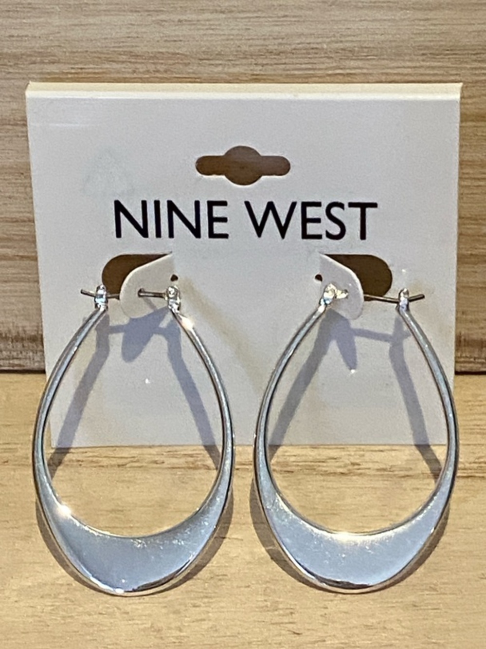 new Nine West Shiny Silver Oval Hoop Earrings